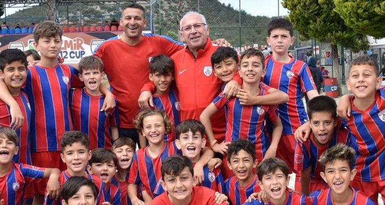 Altınordu FK, TFF 2. Lig'e Katılmama Kararı Aldığını Duyurdu