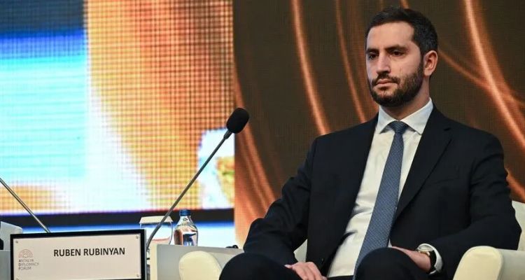 Ermenistan Meclis Üyesi Ruben Rubinyan'dan Adana Kebap Övgüsü