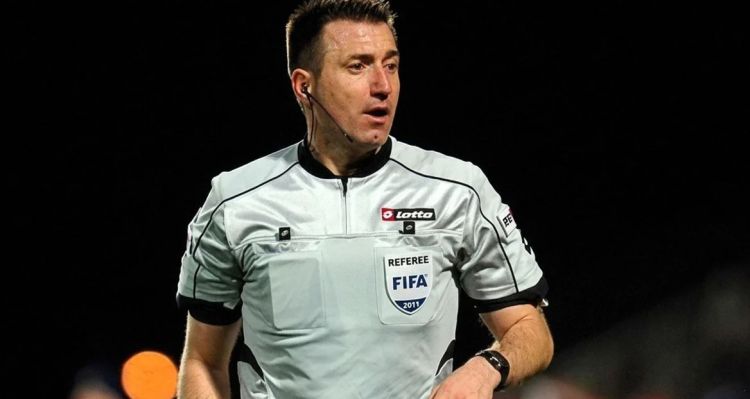Hüseyin Göçek İngiltere'de Yeniden Hakemlik Yapmaya Başladı