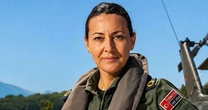 Türk Hava Kuvvetleri'nin İlk Kadın Generali Özlem Karapınar Oldu